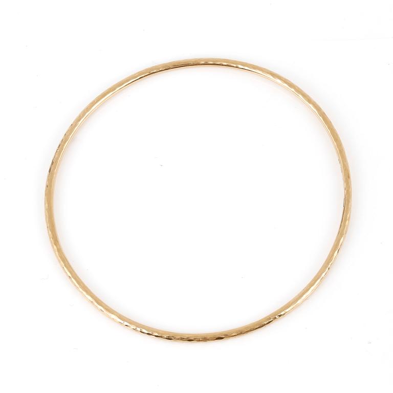 ARMRING, C G Hallbergs, Stockholm, 1923. 18K guld.