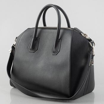 Givenchy, väska, "Antigona".
