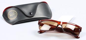 SOLGLASÖGON, Ray Ban, USA.