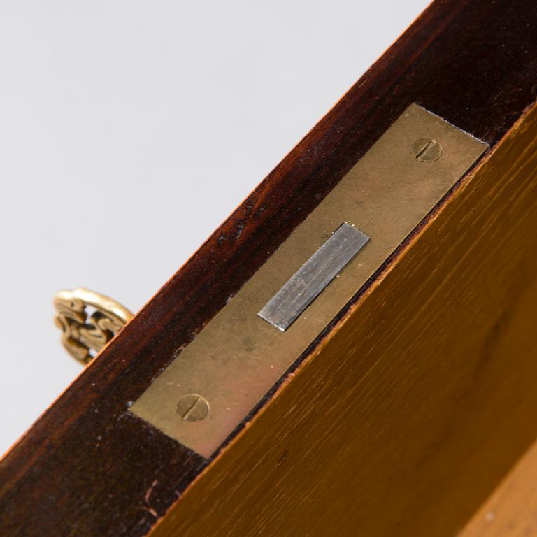 A FRENCH DIRECTOIRE WRITING DESK, early 20th century.