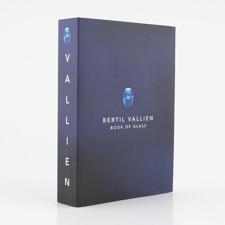 Bertil Vallien, "Book of glass" samt skulptur, Kosta Boda.