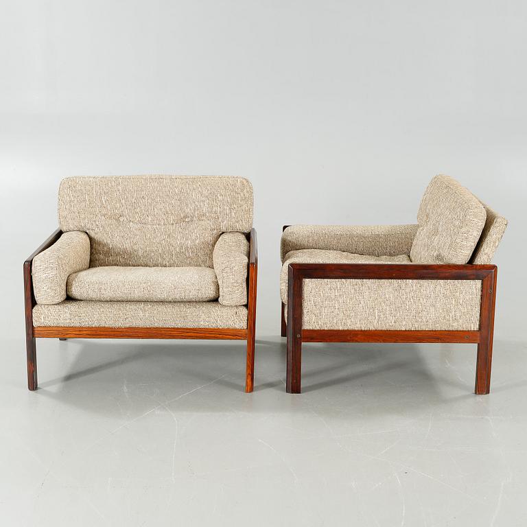 A pair of 1960/70s armchairs, model 599, designed by Fredrik Kayser for Vatne Møbler.