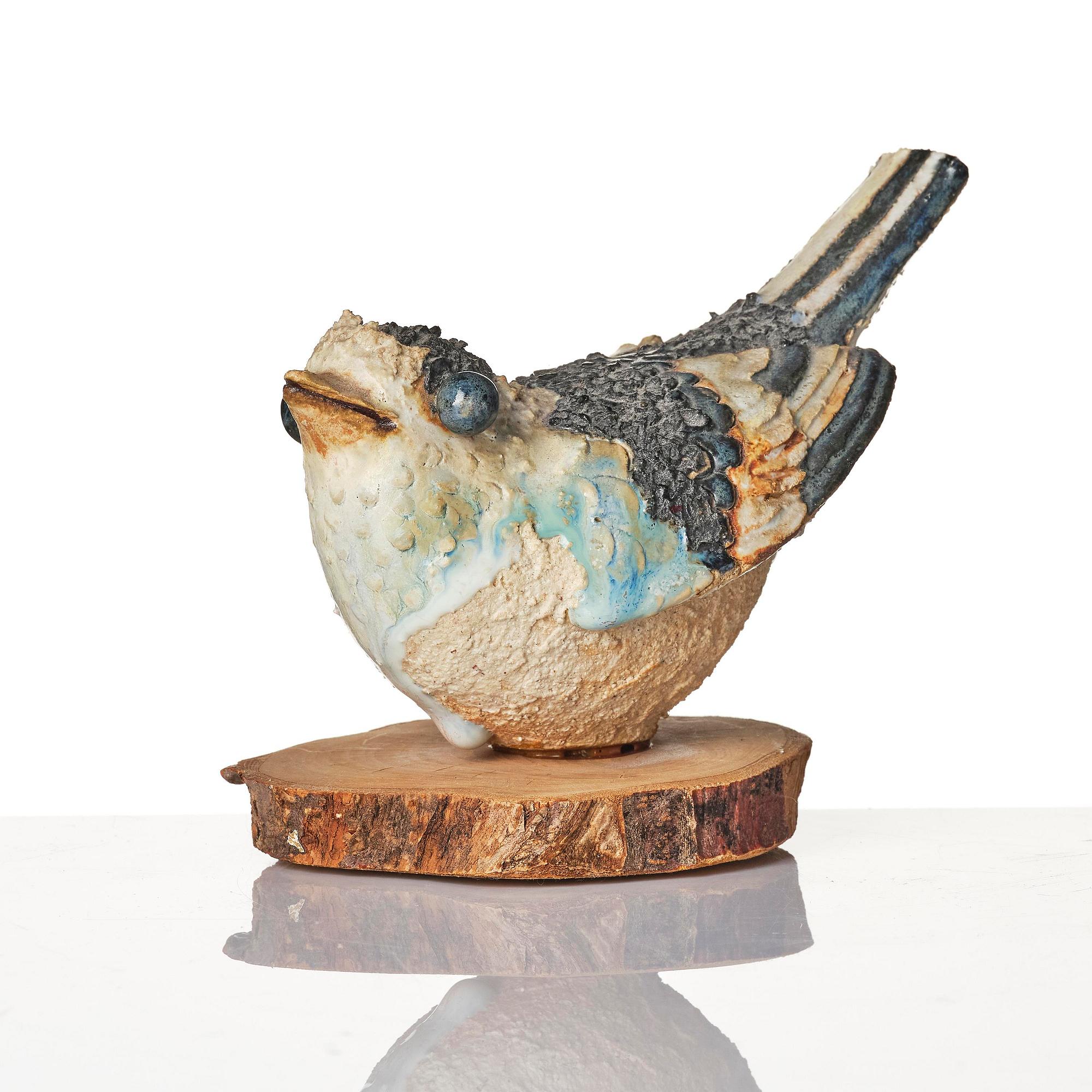 Tyra Lundgren, a chamotte stoneware sculpture of a bird, own studio, Bredkvie, Gotland, 1978.