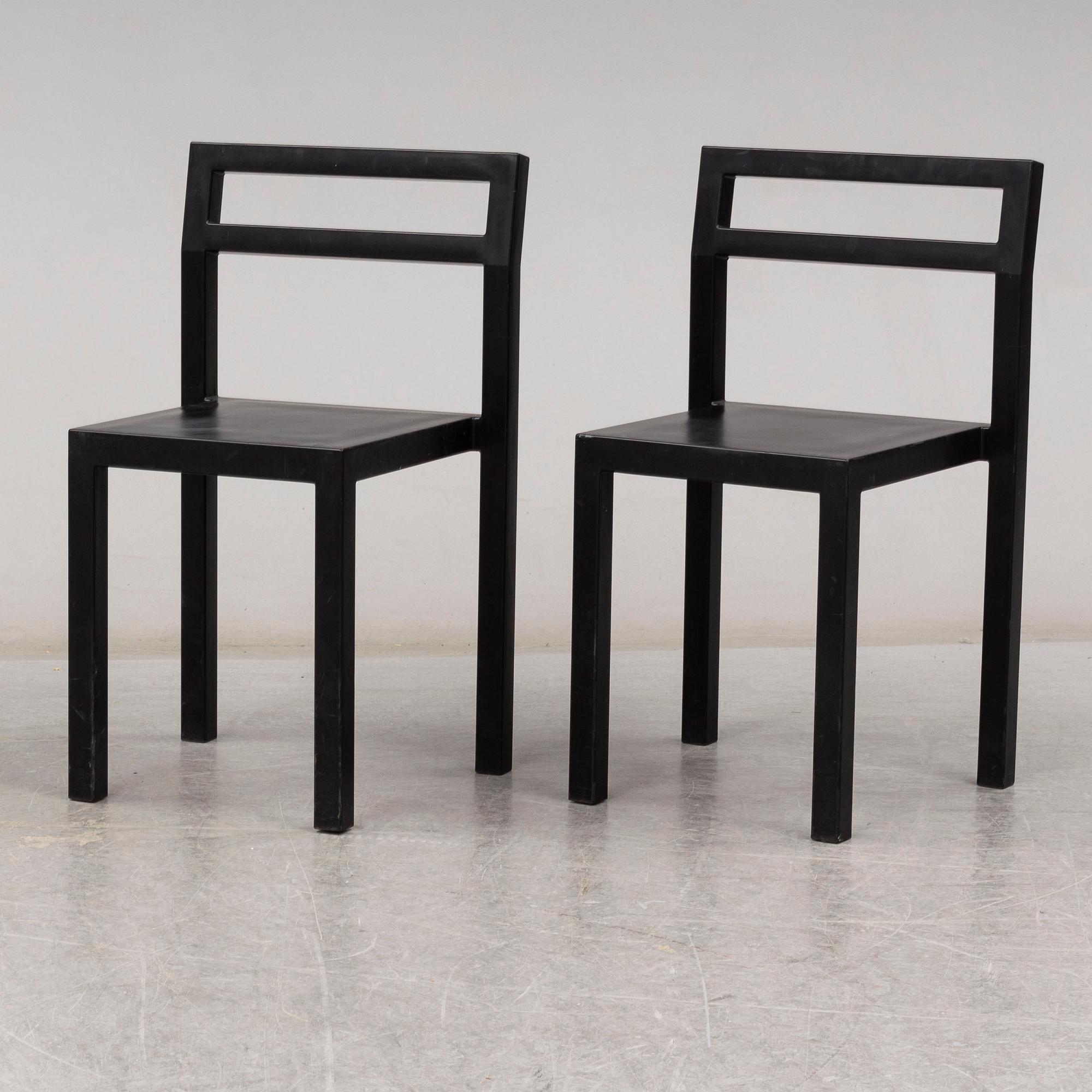 BORIS BERLIN/POUL CHRISTIANSEN, bord med två stolar, "Non", Komplot design, Källemo.