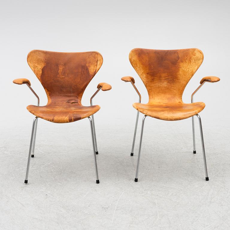 Arne Jacobsen, stolar, 8 st, "Sjuan", Fritz Hansen, Danmark, 1980-tal.