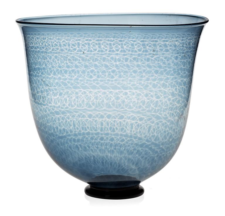 A Nils Landberg 'slipgraal' glass bowl, Orrefors 1963.