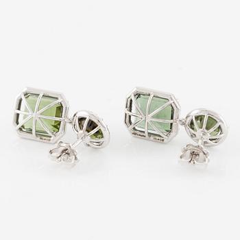 Earrings 18K white gold with green tourmalines and brilliant-cut diamonds.
