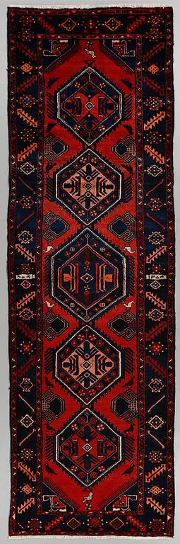 GALLERIMATTA, Hamadan, sent 1900-tal, ca 285x85 cm.