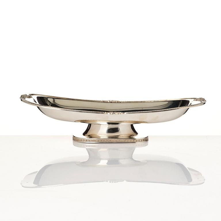 A bowl, 800/1000 silver, Vercelli, Italy, mid-20th Century.