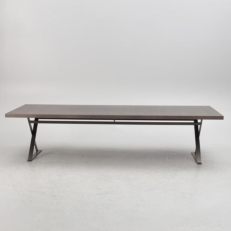 Antonio Citterio, dining table, "Pathos", Maxalto, B&B Italia.