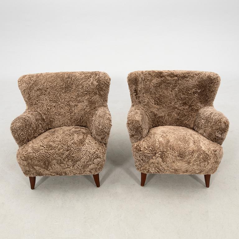 Ilmari Lappalainen, a pair of "Laila" armchairs, Asko Finland, second half of the 20th century.