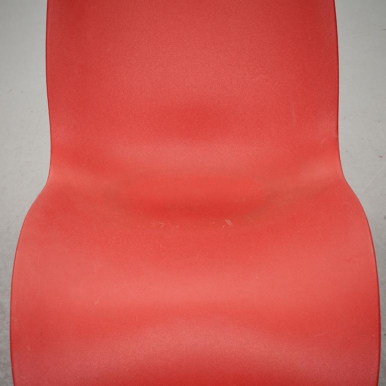 FÅTÖLJ / GUNGSTOL, "Voido" Ron Arad, Magis, Italien. 2000-tal.