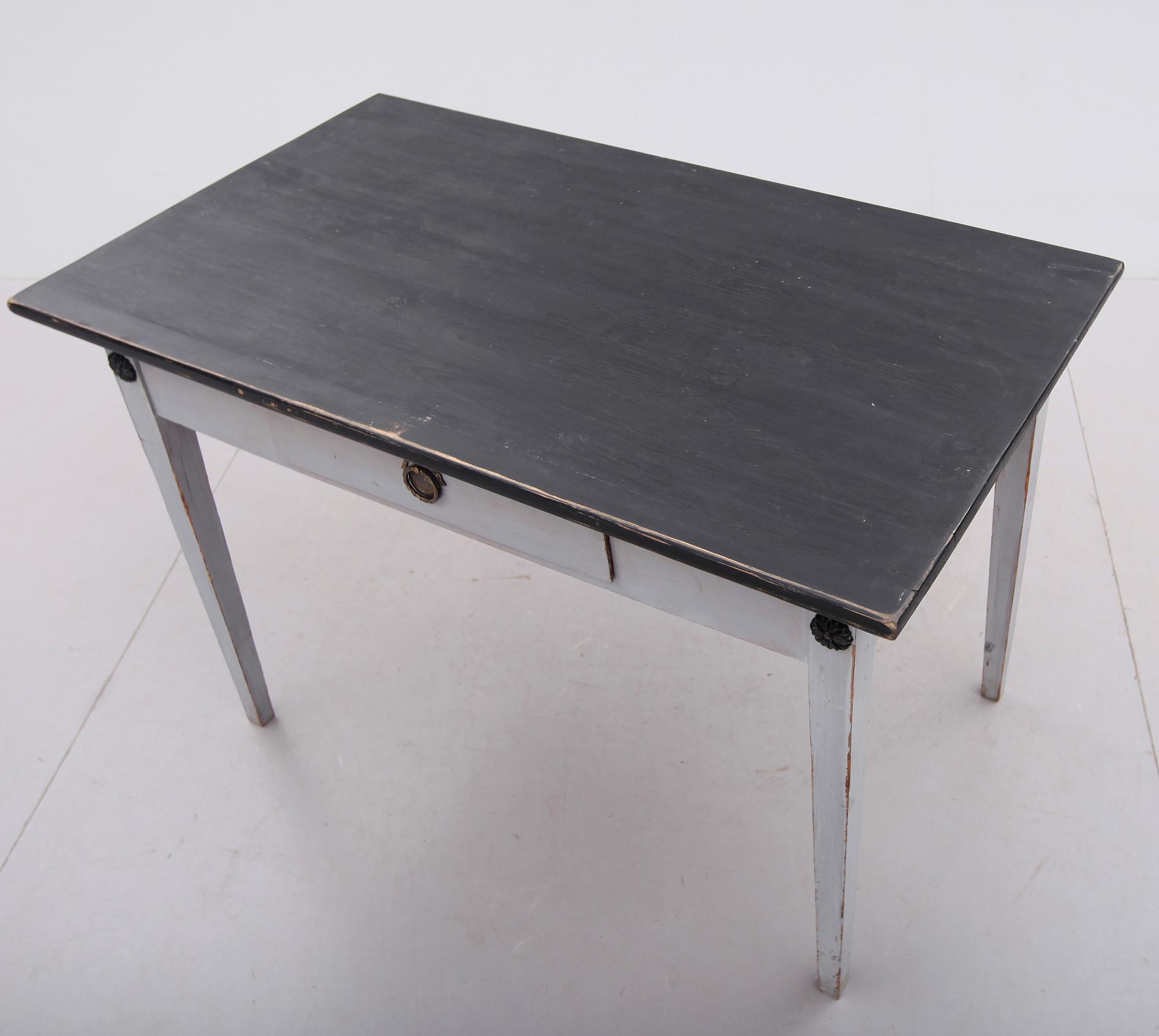 SKRIVBORD, 1900-talets första hälft.