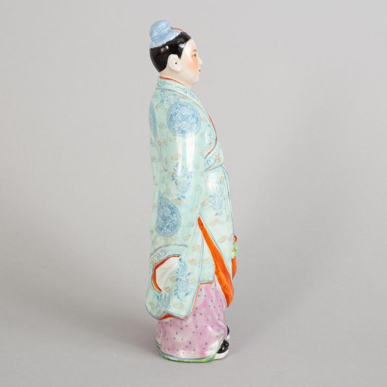 A chinese porcelain figure, 20th Century.