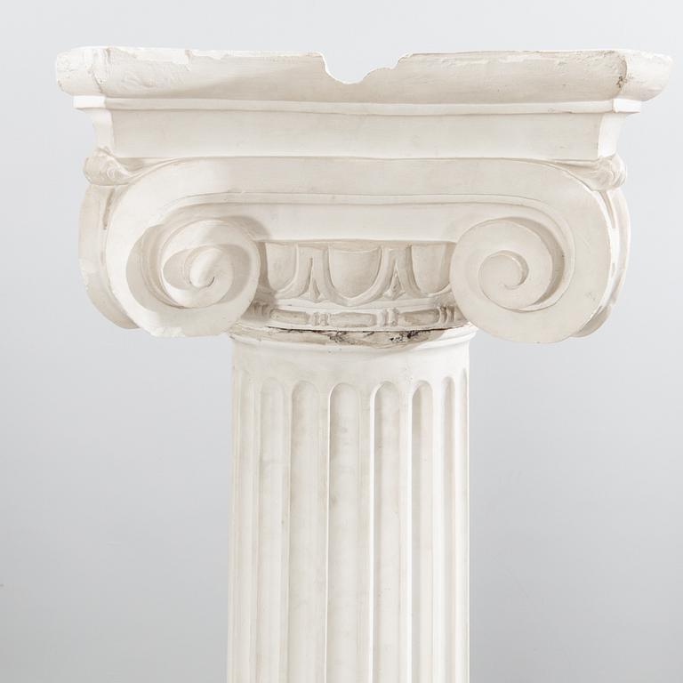 Columns a pair 20th century.