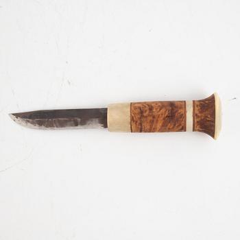 Nicholas Fankki, a knife, signed and dated 1980.