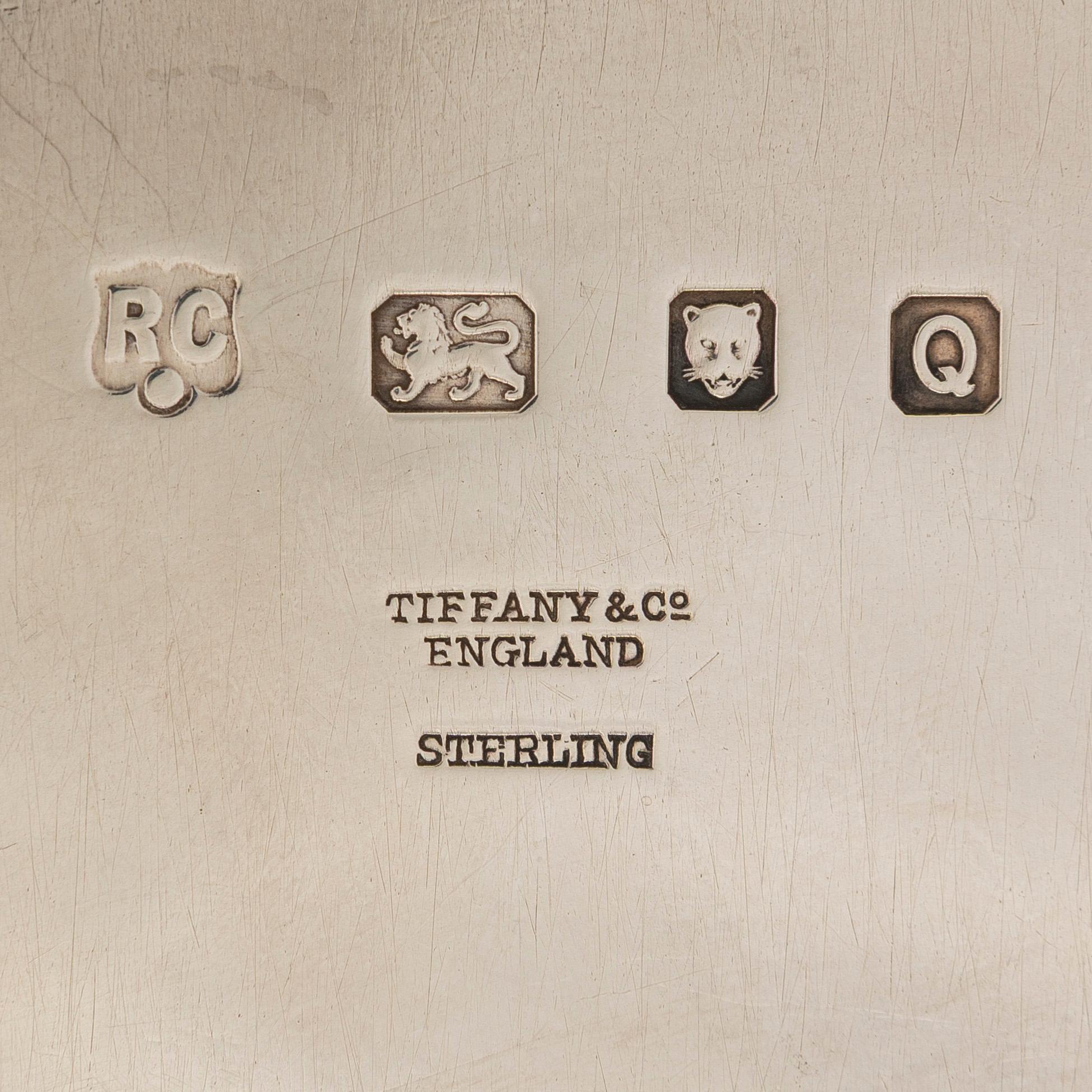 Tiffany & Co, Richard Comyns för Tiffany & Co, salver, sterlingsilver, London 1951.