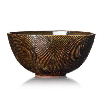 105. Axel Salto, a 'fluted style' stoneware bowl, Royal Copenhagen 1966, model 20675.
