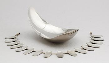 HALSBAND, tenn, Jorgen Jensen, Danmark 17OU samt SKÅL, stål, Georg Jensen.