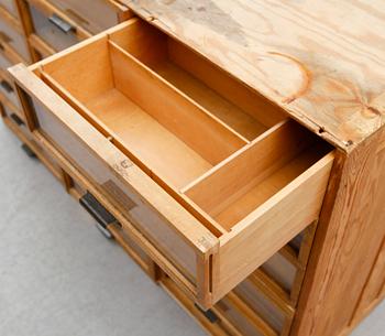 LÅDFACK, 1900-talets andra hälft.