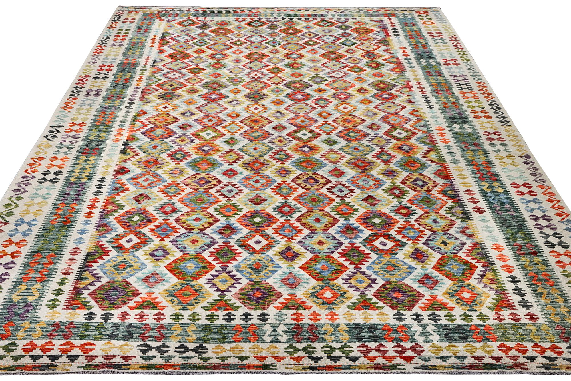 A Kilim carpet, c. 490 x 310 cm.