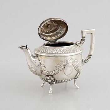 J.D. Schleissner & Söhne probably, an Empire style silver tea pot, Hanau, Germany, around 1900.
