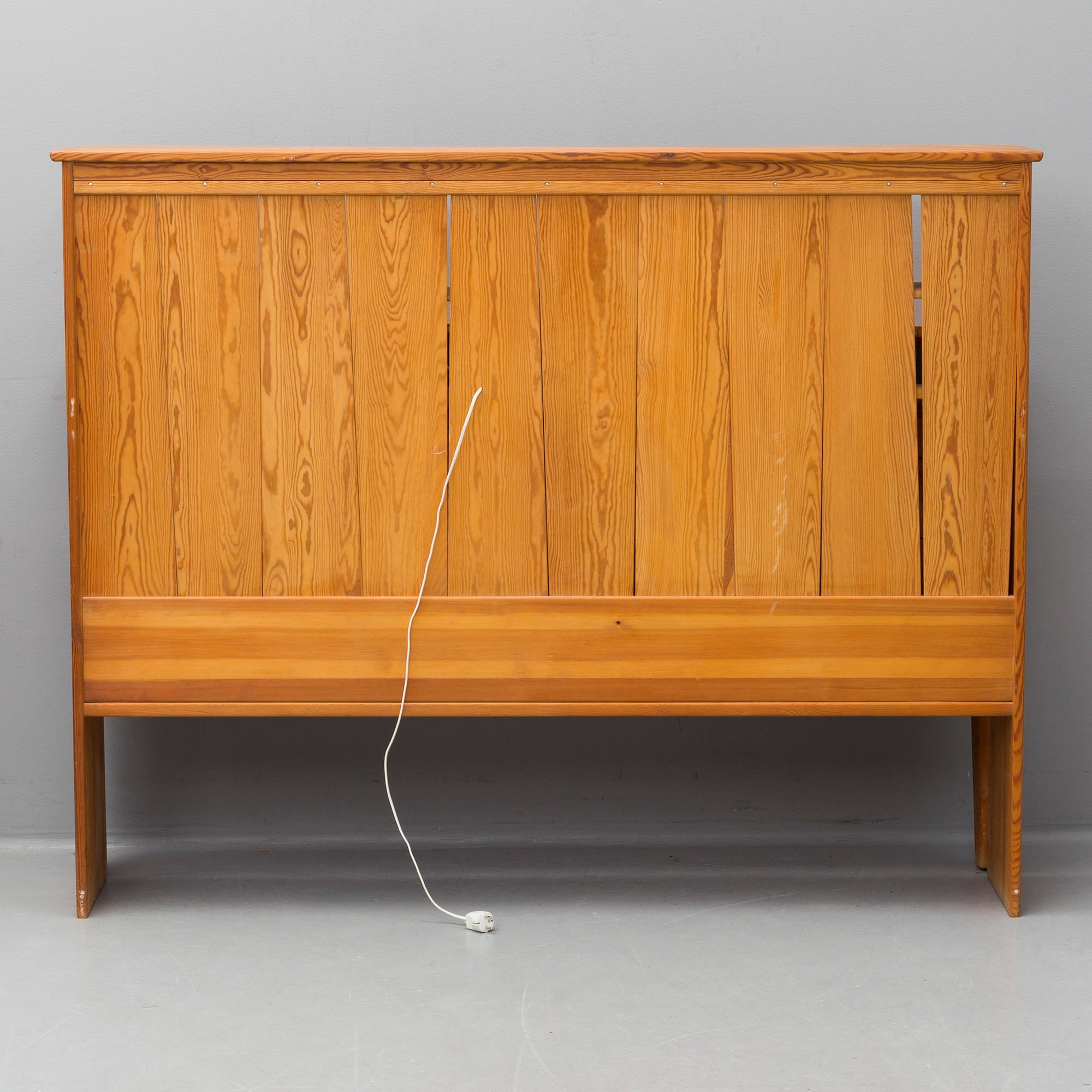 CARL MALMSTEN, a pinewood double bed.