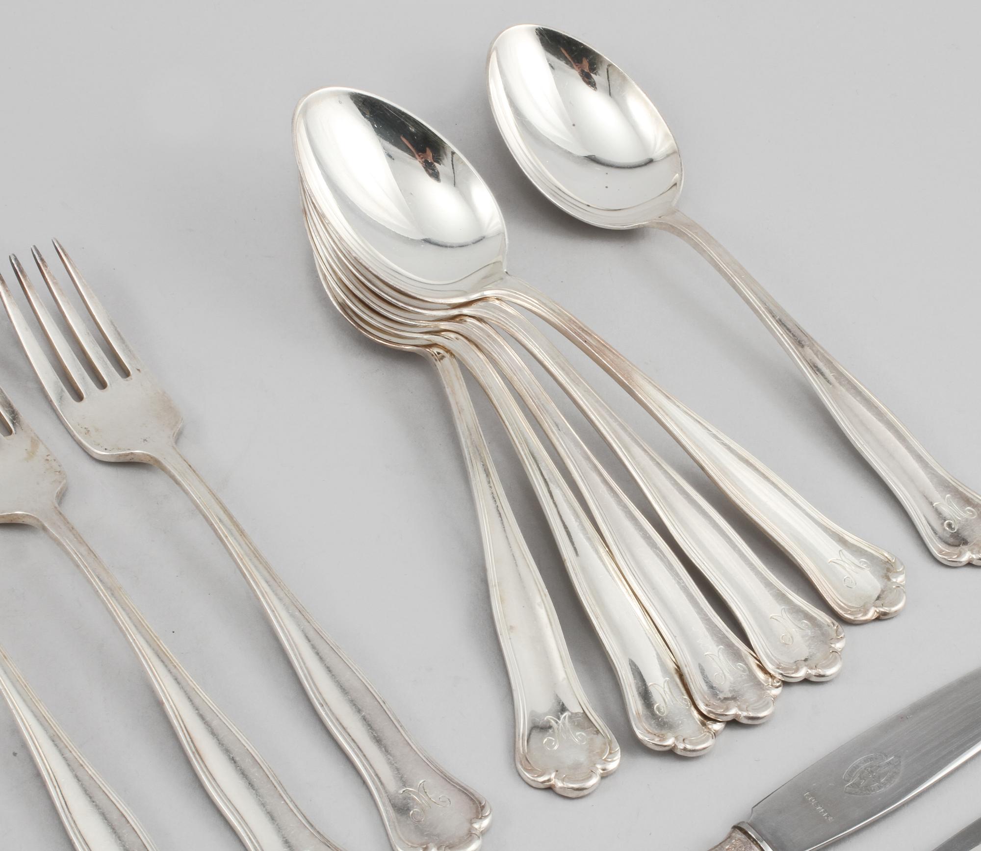 BESTICKSERVISDELAR, 24 st, silver, Hallberg, omkring 1900-talets mitt. Total vikt 1380 g.