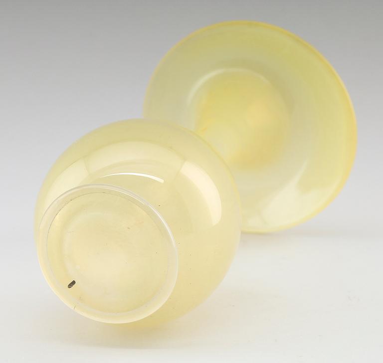 VAS, glas, "hat brim", Ingeborg Lundin, Orrefors.