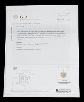 HÄNGE MED KEDJA, 18 k guld och vitguld, briljantslipade diamanter tot 2.02 ct. Certifikat GIA.