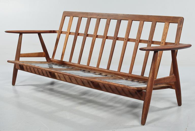 SOFFA, "Cigarren", "GE-240", Hans J Wegner, 1900-talets andra hälft.