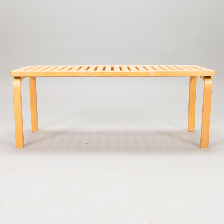 Alvar Aalto, A late 20th century '153A' bench for Artek.