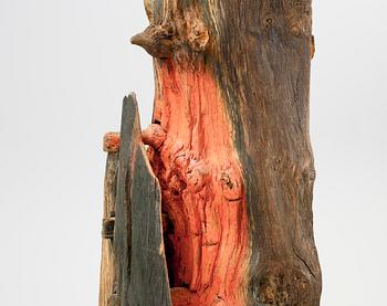 ERIK NILSSON, skulptur. Snidat och bemålat trä. Signerad EN 73.