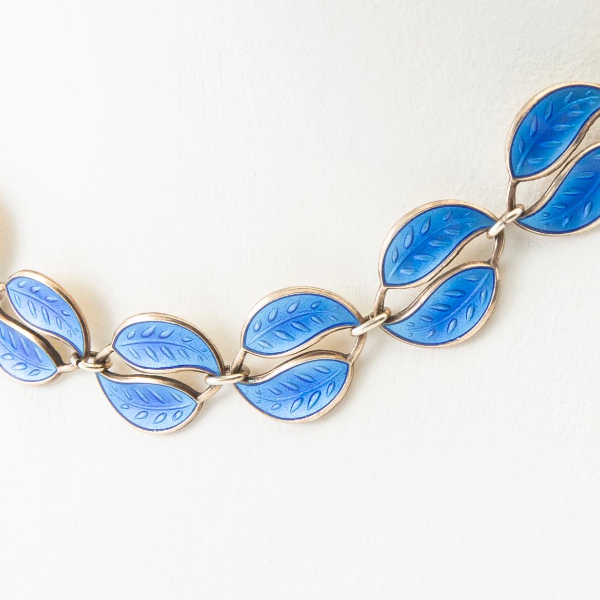 David Andersen, jewellery set, 4 pieces, and necklace in David Andersen, jewellery set, 4 pieces, and necklace in