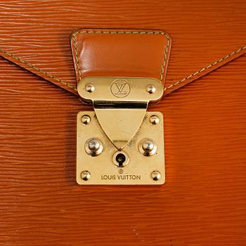 PORTFÖLJ, "Serviette conseiller ambassadeure Epi", Louis Vuitton, Paris, Frankrike.