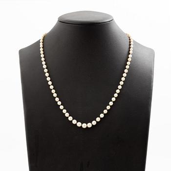 Collier pärlor lås platina med gammalslipade diamanter.