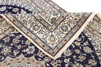 Matta, Nain, 9 LA, part silk, ca 297 x 194 cm.