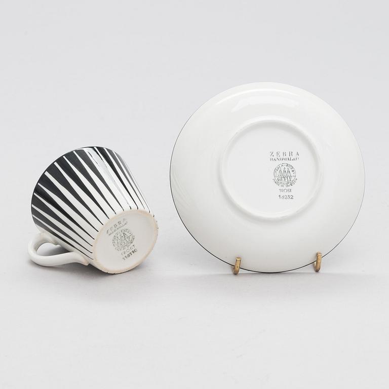 Eugen Trost, Kaffeservis, 17 delar, "Zebra", flintgods. Uppsala-Ekeby Gefle, i produktion 1955-1967.