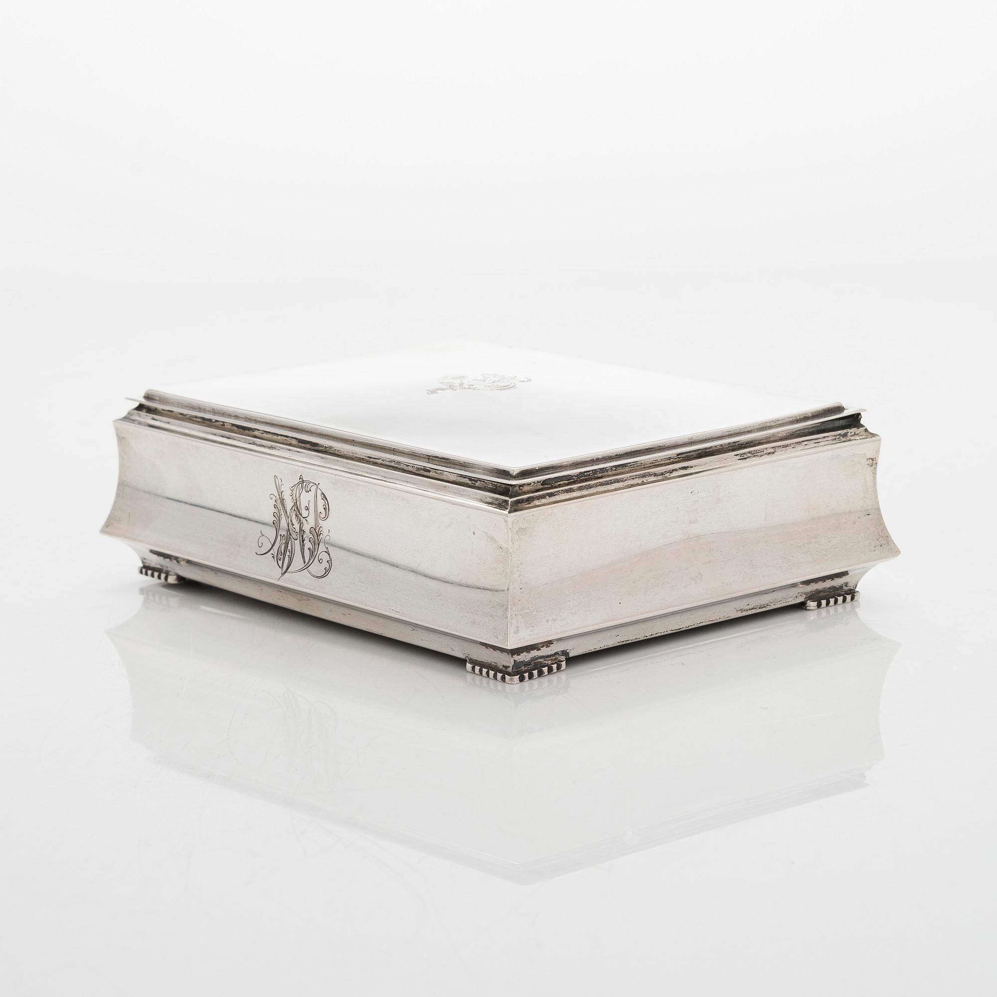 A 20th century silver cigar box, with Finnish import marks, Brødrene Lohne, Bergen.