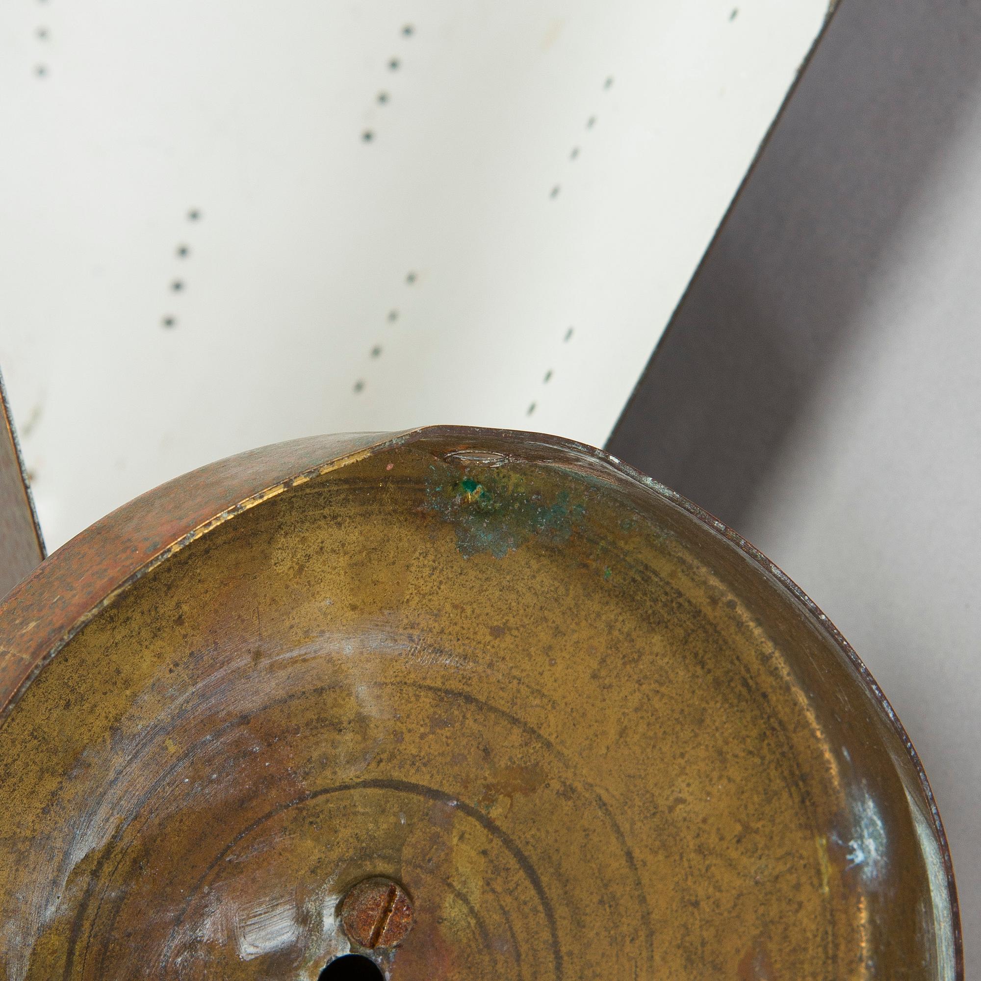 Paavo Tynell, a mid-20th century 'K8-11' wall light for Idman.