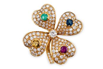 470. A GEMSTONE BROOCH.