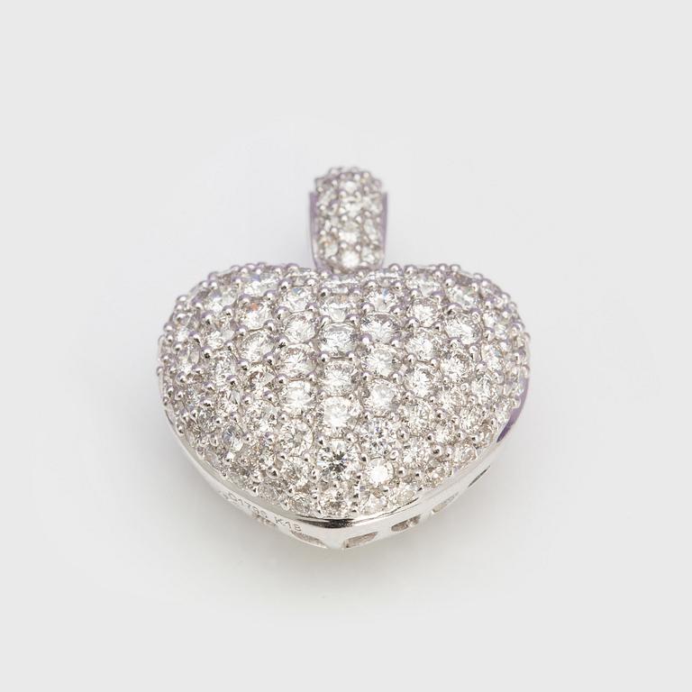 A ca 1.70 cts brilliant-cut diamond pendant.