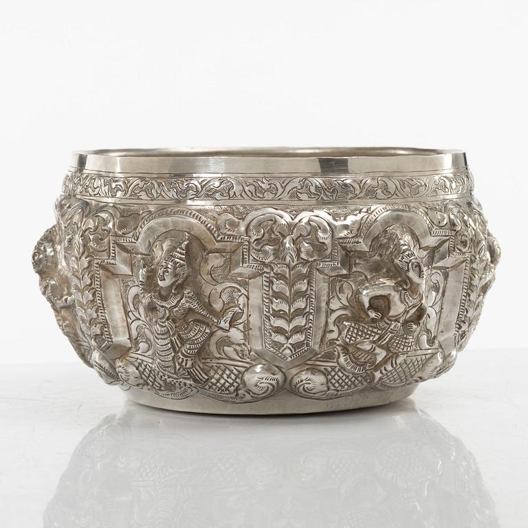 Bowl, silver, probably Thailand with Swedish import marks, weight 298 g.