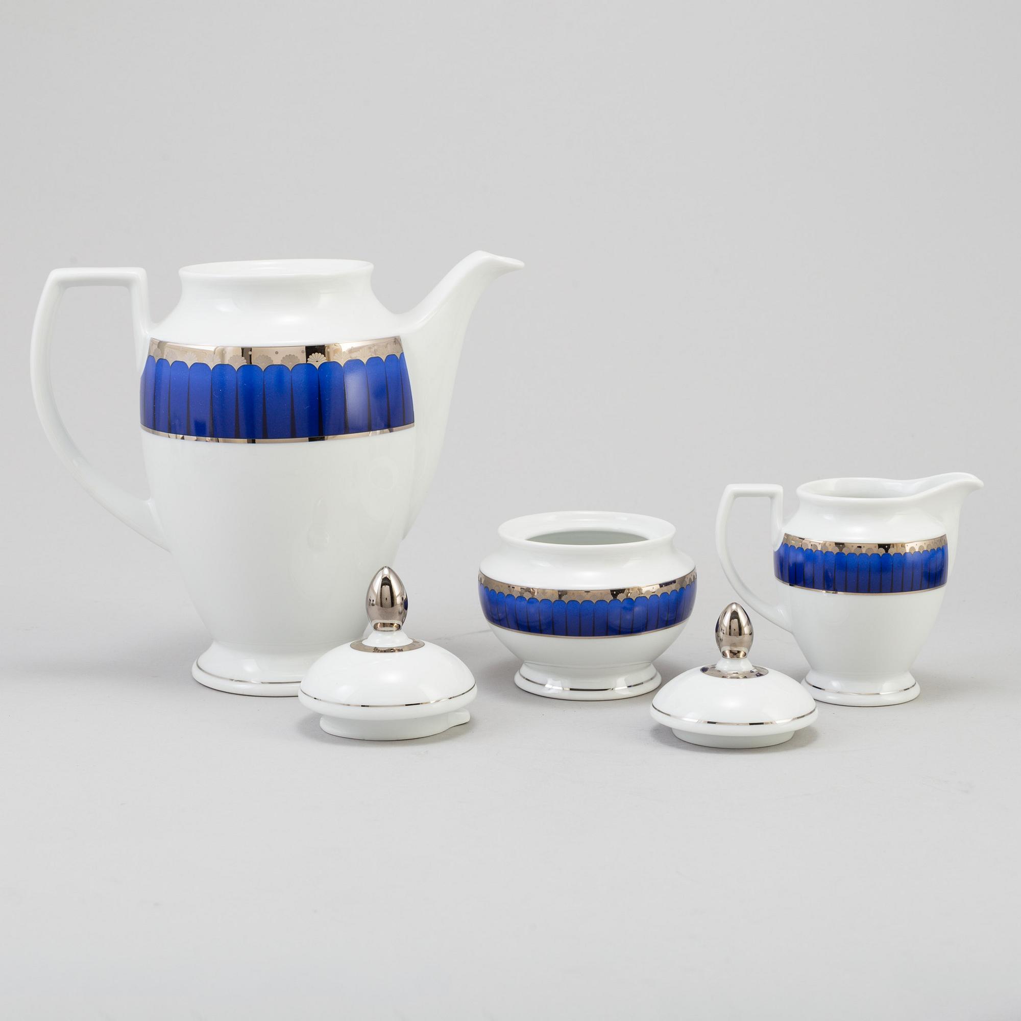 A set of 93 p, tableware. "Christineholm" or "Marianne Royal Blue", Millennium, design Sigvard Bernadotte, 21th century.