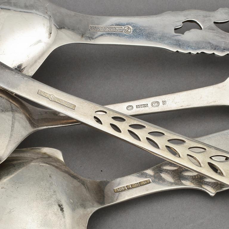 SERVERINGSBESTICK, 4 st, silver, 1900-tal. Vikt 353 g.