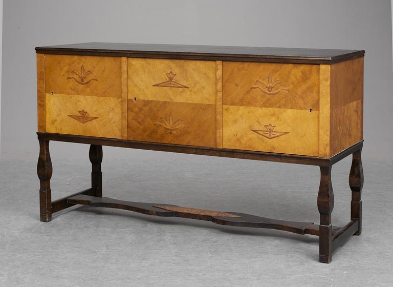 CARL MALMSTEN, sideboard, "Haga", Nordiska Kompaniet ca 1928.