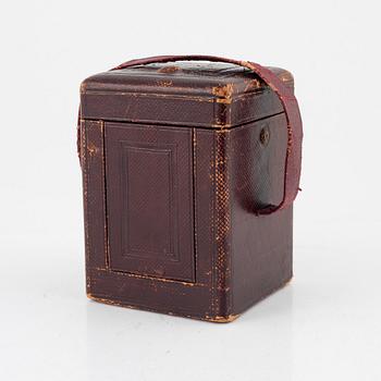 A French Brass and Glass Aiguilles Carriage Clock with Leather Case, first half of the 20th century.