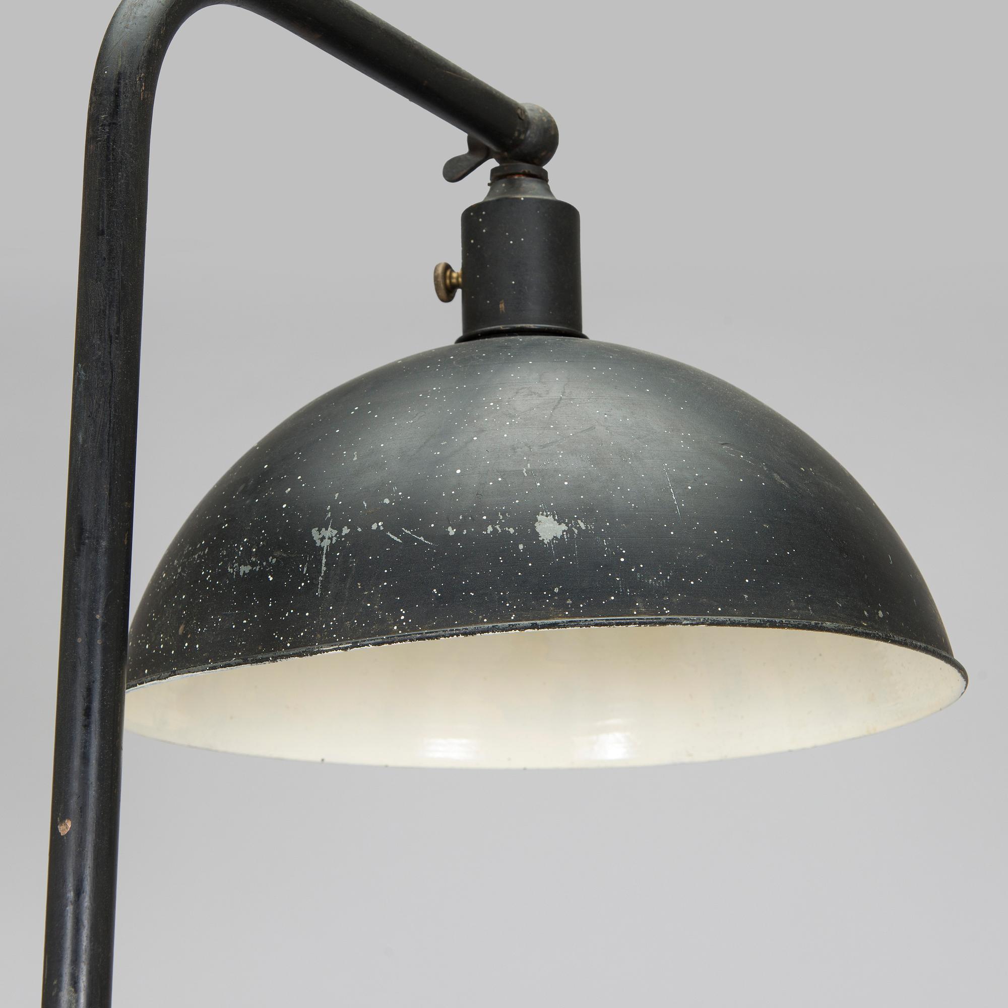 Paavo Tynell, golvlampa / ateljélampa, beställningsarbete, Taito 1933.