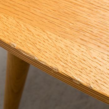 JONAS LINDVALL, stolar samt bord, "Papa", Scandiform, 2000-tal.