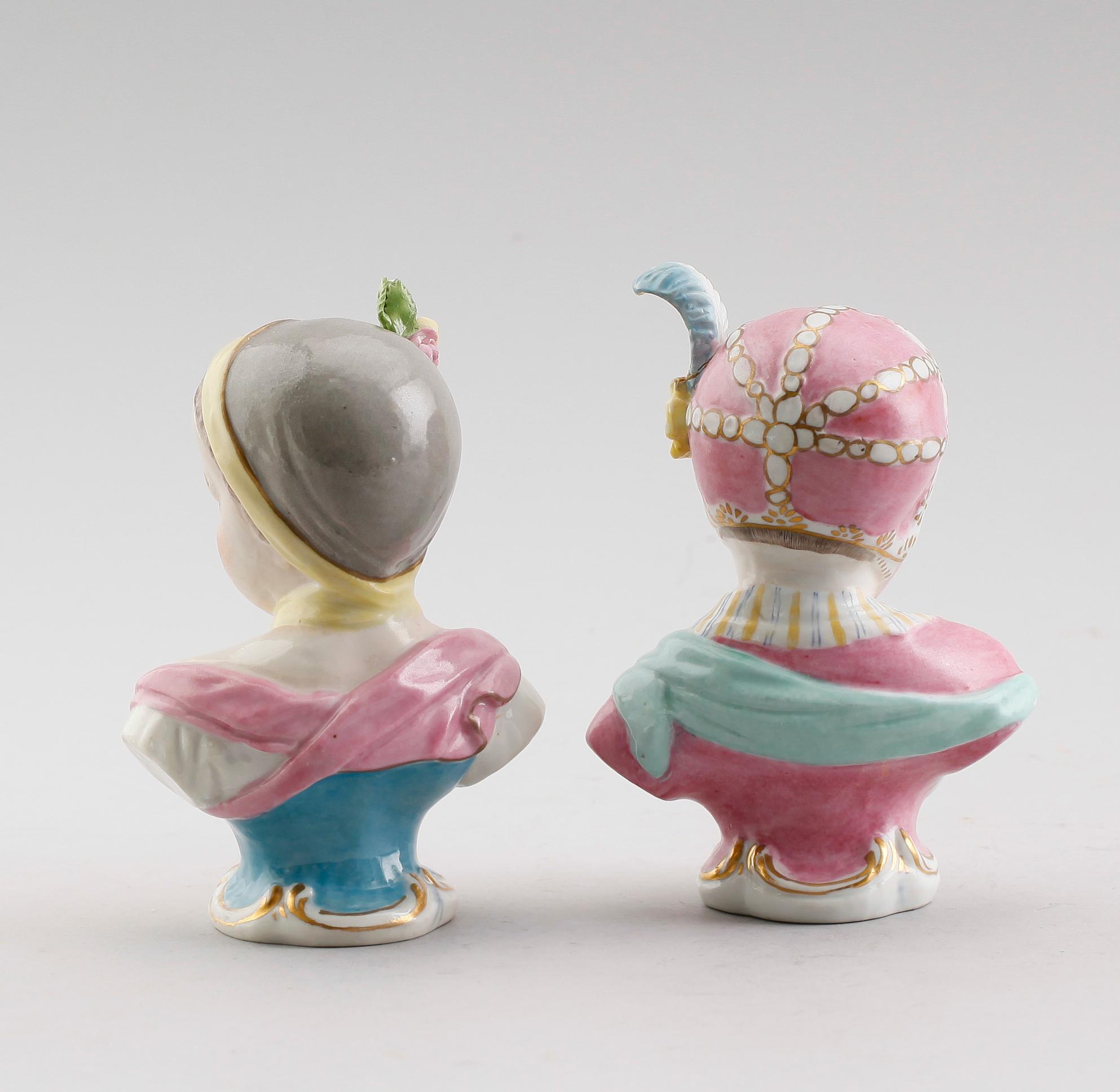 FIGURER, 1 par, sannolikt Meissen, omkring år 1900.